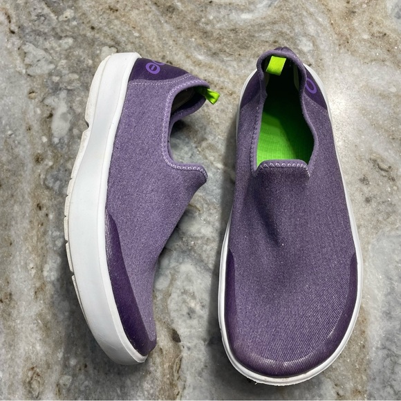 OOFOS OOmg Sport Slip-On Recovery Sneaker - Women's 7.5